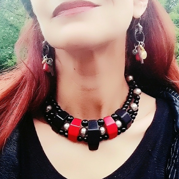 Vintage Unique Artisan Earrings - Picture 4 of 5